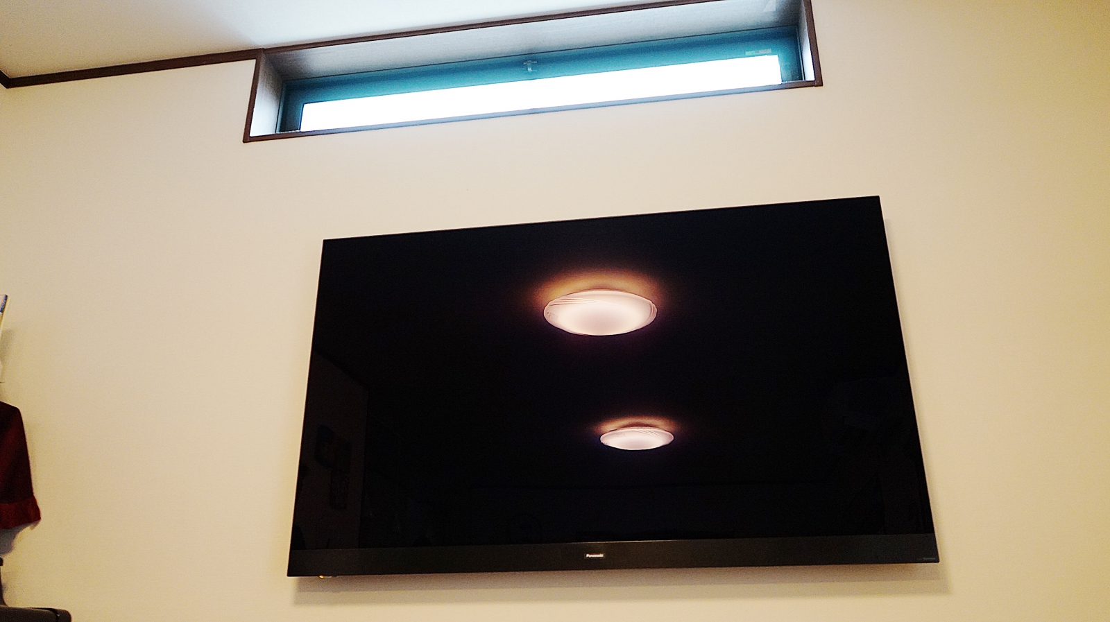 2019年モデルのPanasonic・VIERA「有機ELテレビ / TH-65GZ2000」をスタイリッシュに壁掛け 画像No.1
