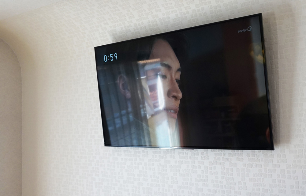 店舗での壁掛けテレビ施工事例
