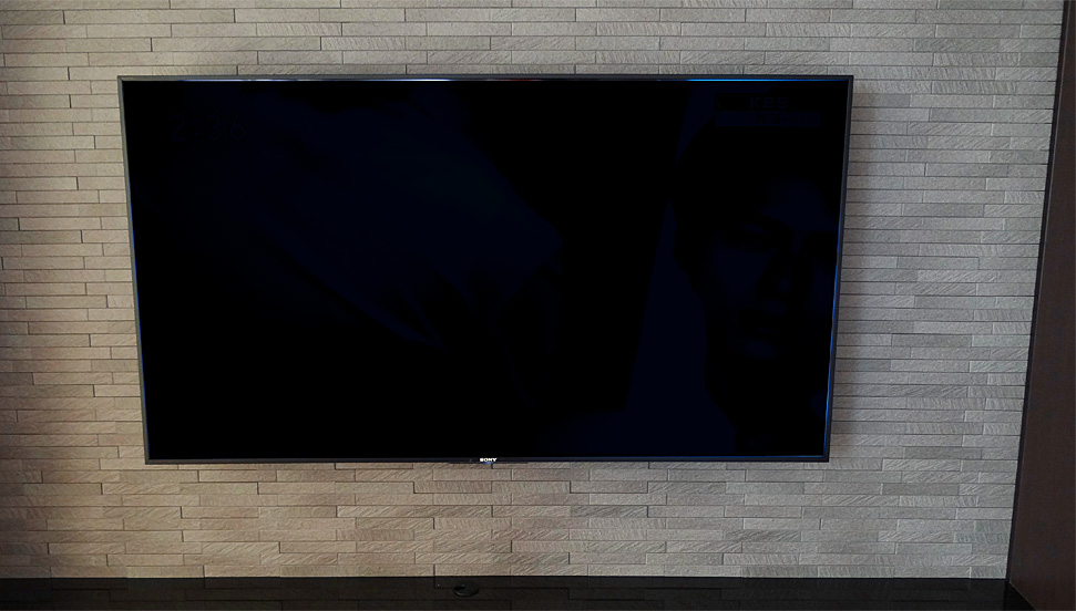 新しいテレビは55インチのブラビア。エコカラットに良く似合いますｓ。